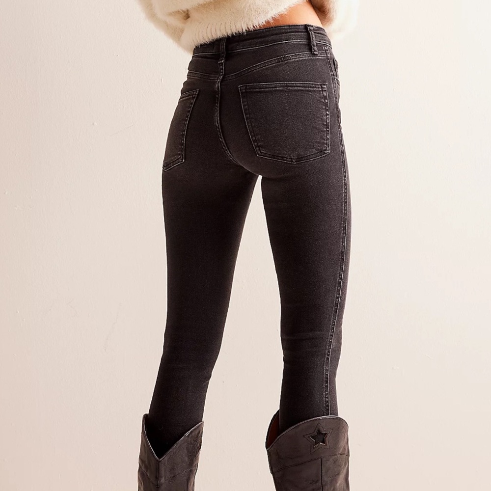We The Free Raw High-Rise Jegging size 29 - Picture 3 of 13